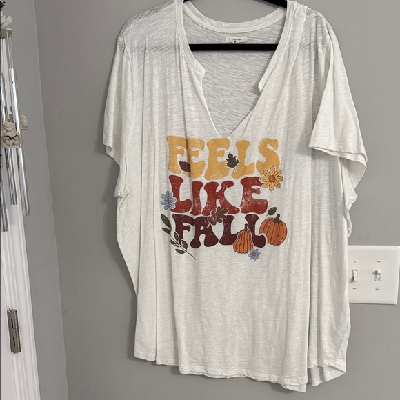 Maurices Tops - Maurices White 'Feels Like Fall' Graphic Tee